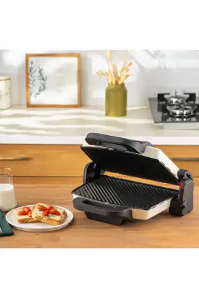 Emsan Bella Gusto Tost Makinesi 1800W Krem