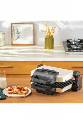 Emsan Bella Gusto Tost Makinesi 1800W Krem