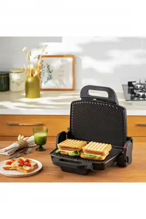 Emsan Bella Gusto Tost Makinesi 1800W Siyah